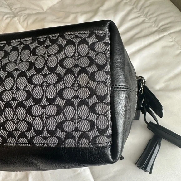 Coach Legacy Stripe Duffle Bag - Picture 7 of 16